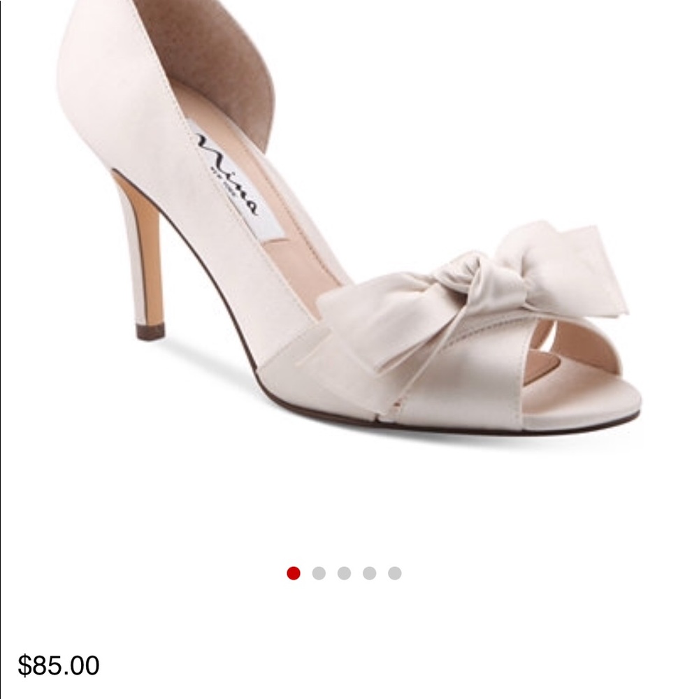 Nina Forbes2 pumps